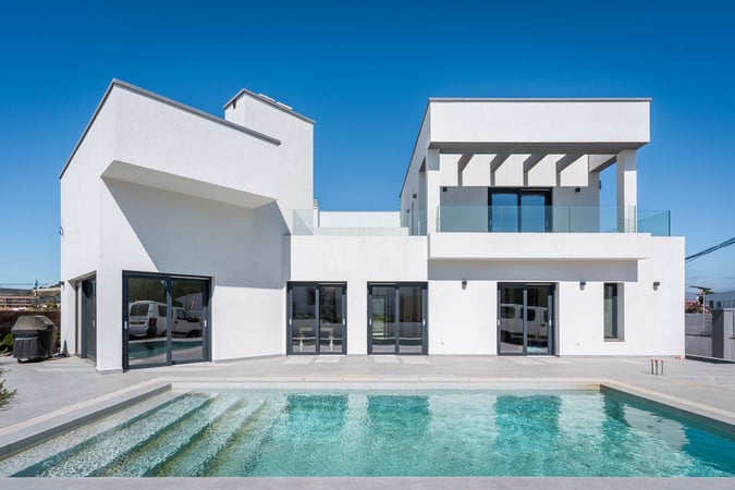 Villa in Estepona - view 1