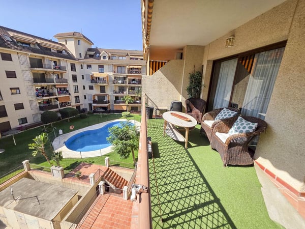 Apartment in San Luis de Sabinillas - view 1