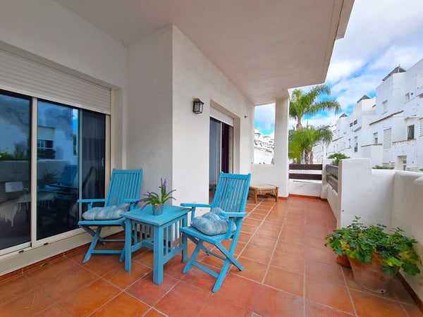 House in Estepona - view 1