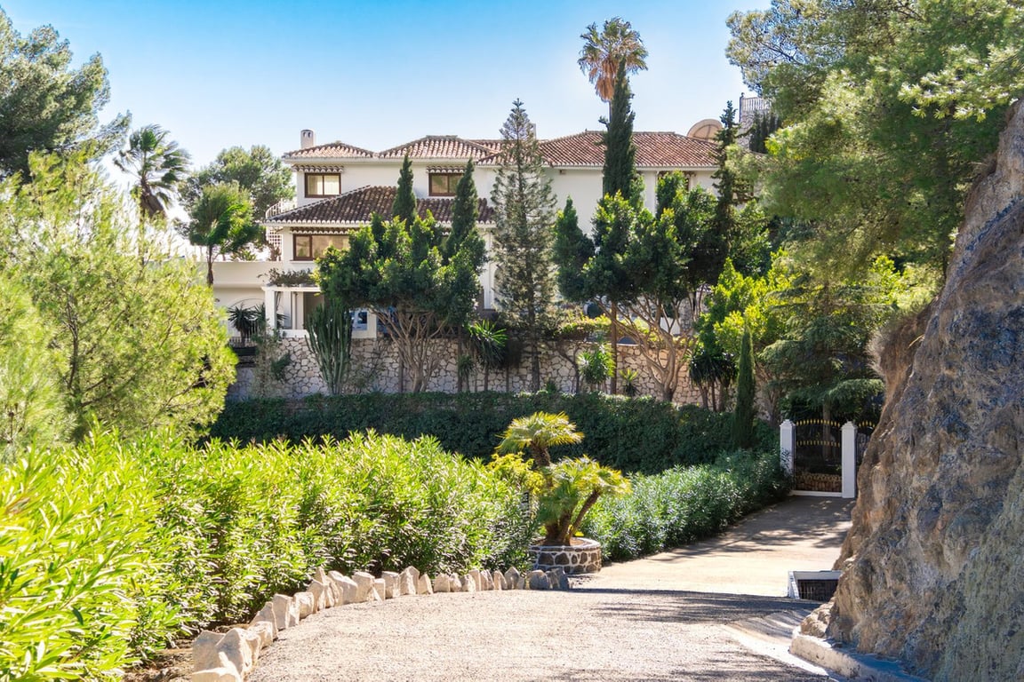 Villa in La Cala De Mijas - Image 2