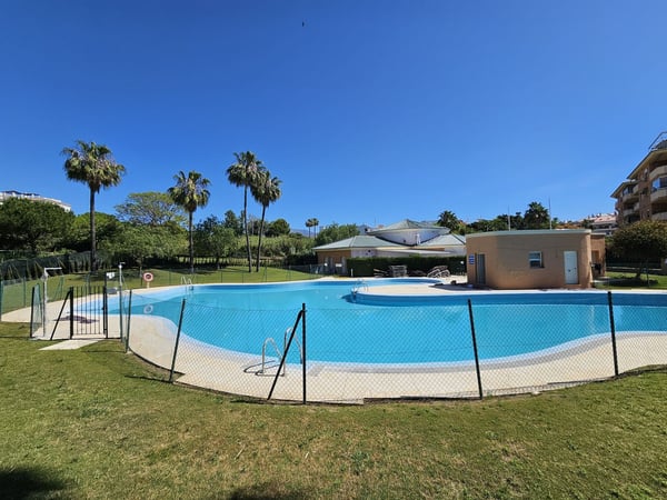 House in San Luis de Sabinillas - view 1