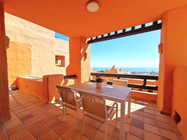 Apartment in La Duquesa - view 1