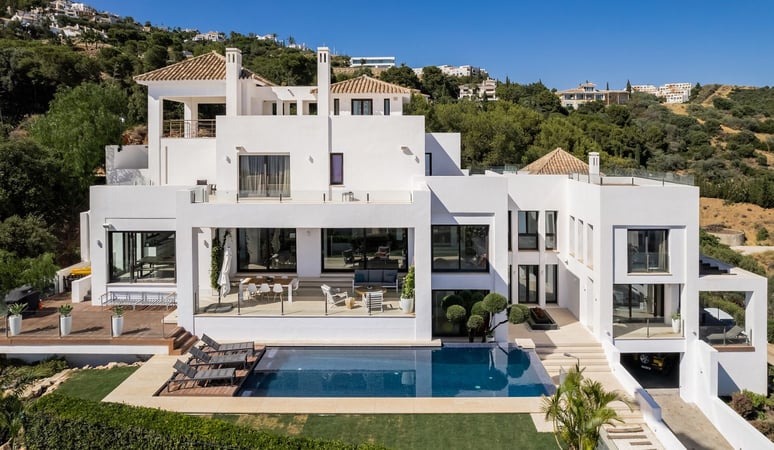 Villa in Marbella - view 1