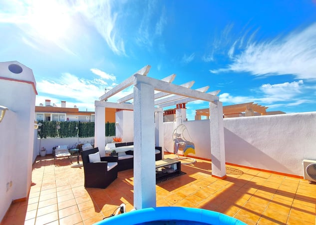 Penthouse in Casares - view 1