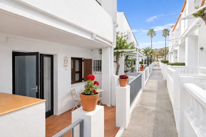 House in Torre Guadiaro - view 1