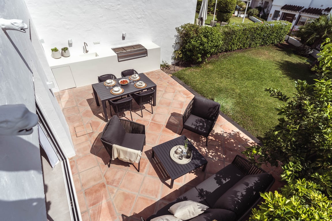 House in Nueva Andalucia - Image 2