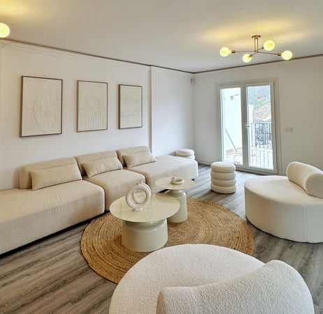 Apartment in Benahavis - view 1