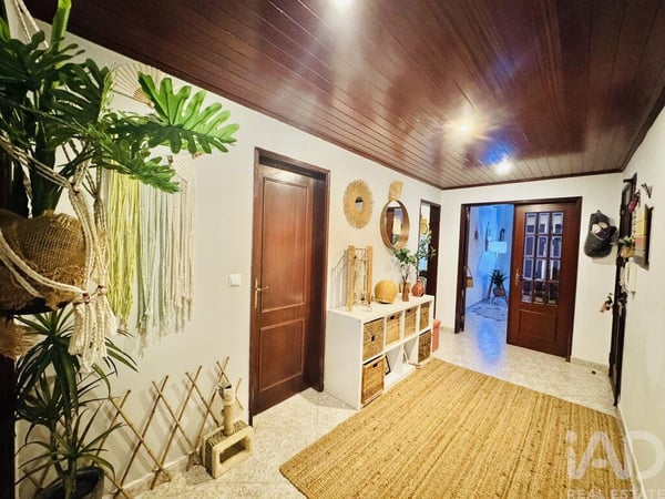 Apartment in Seixal - view 1