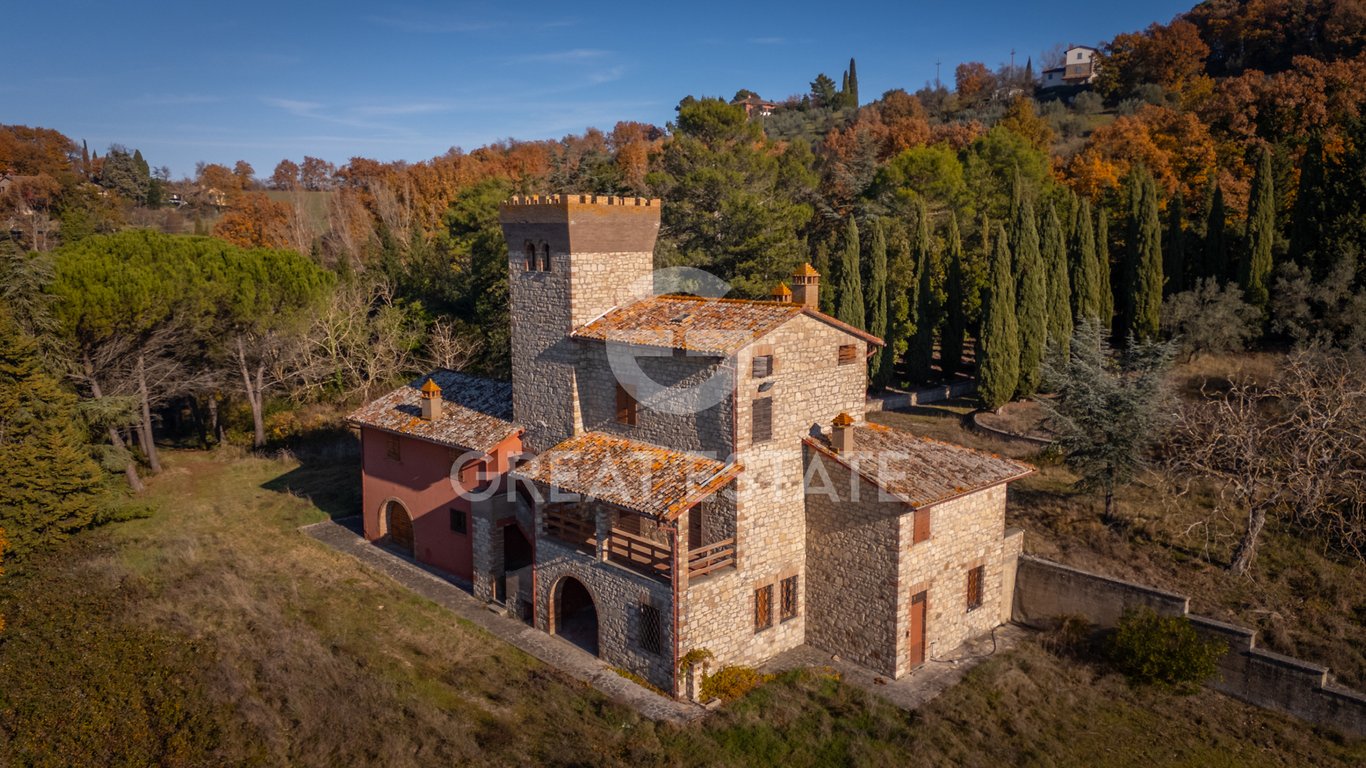 House in Monte Castello di Vibio - Image 3