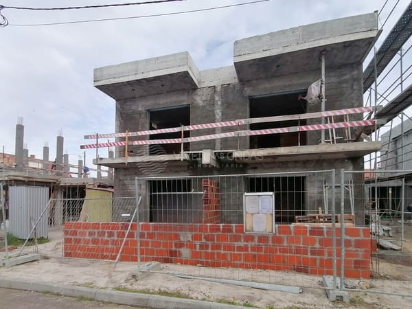 House in Fernao Ferro - view 1