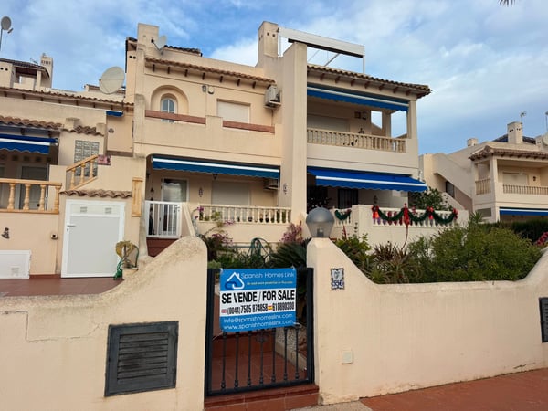 House in Villamartin - view 1