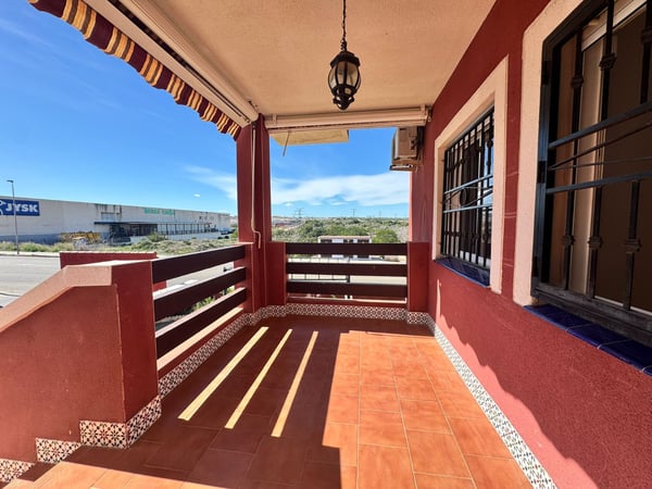 Apartment in Residencia los Altos - view 1