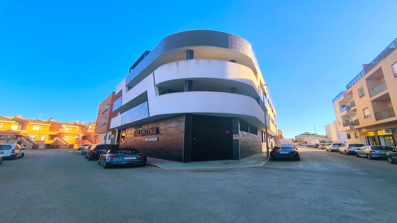 Apartment in Formentera de Segura - view 1