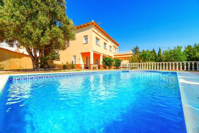 Villa in Torrelamata - view 1