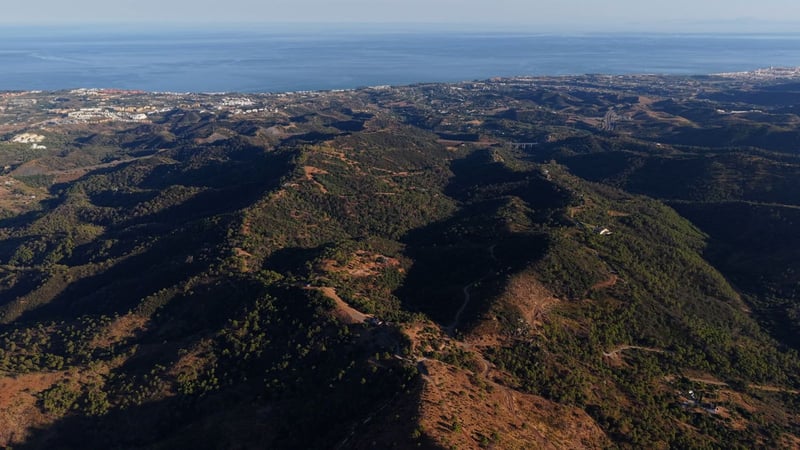 Land in Estepona - view 1