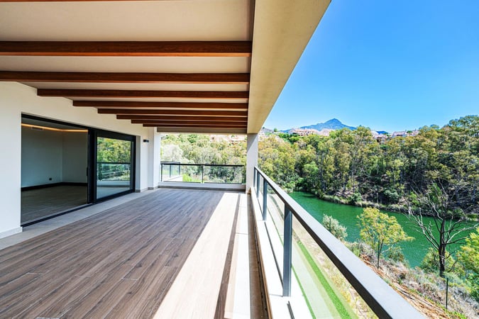 Apartment in Nueva Andalucia - view 1
