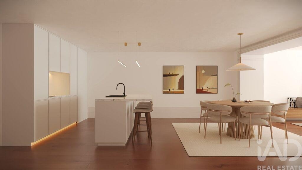 Apartment in Porto - Image 3