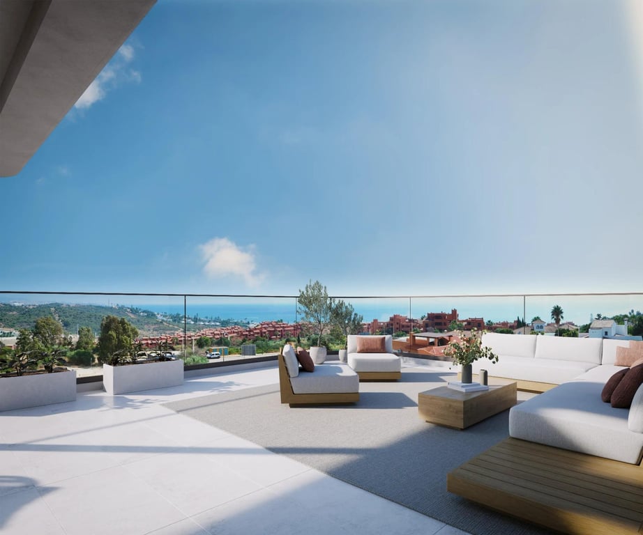 Apartment in Estepona - Image 2