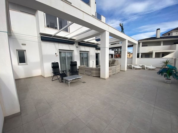 Apartment in Dehesa de Campoamor - view 1
