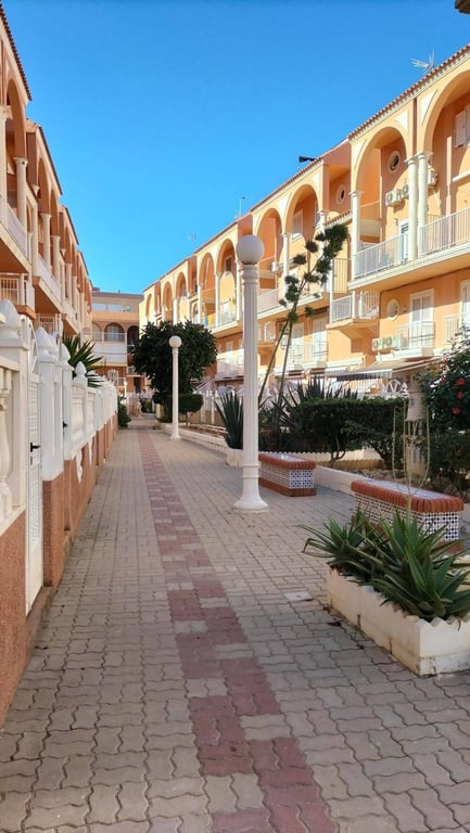 Penthouse in Torrevieja - Image 2