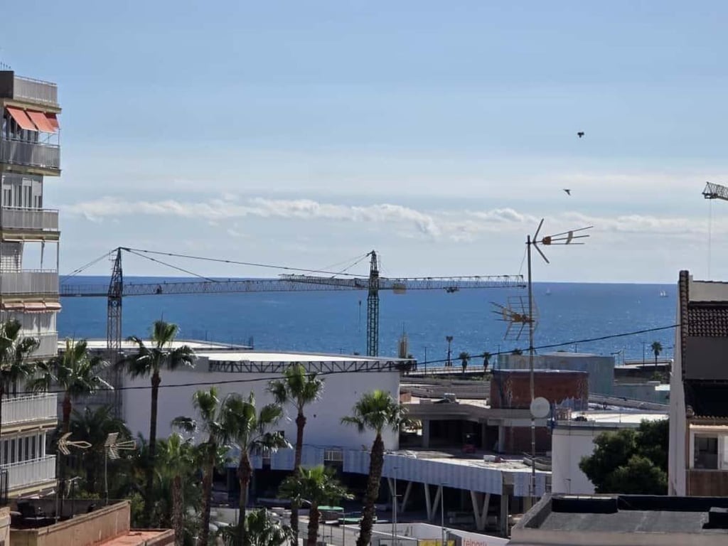 Apartment in Torrevieja - Image 2
