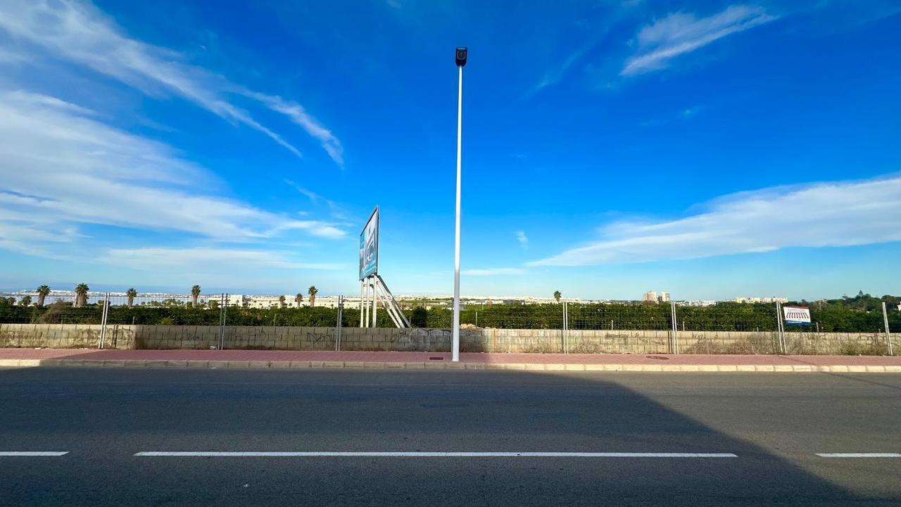 House in Torrevieja - Image 2