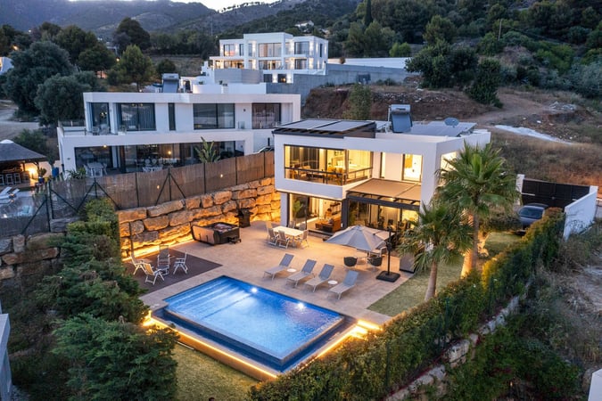 Villa in Mijas Costa - view 1