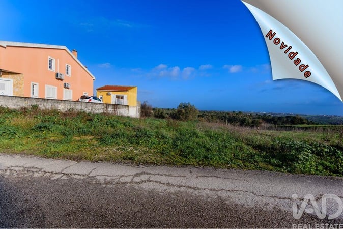 Land in Azoia de Cima - view 1