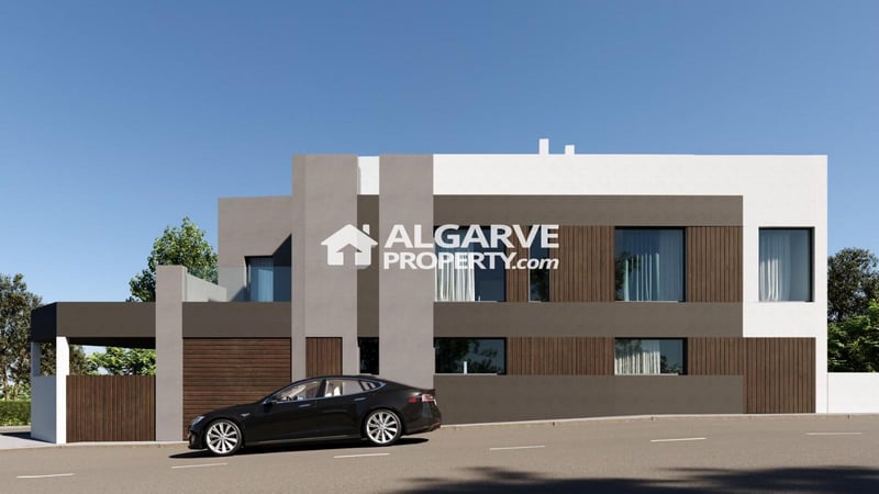 Land in Faro - view 1