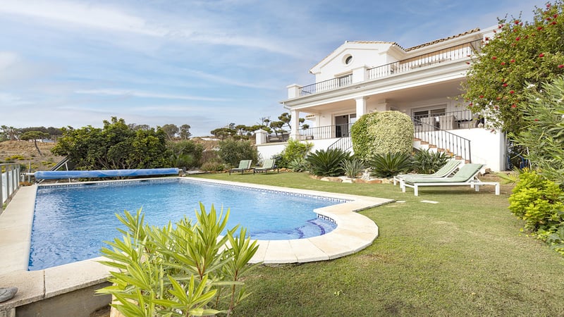 Villa in Manilva - view 1