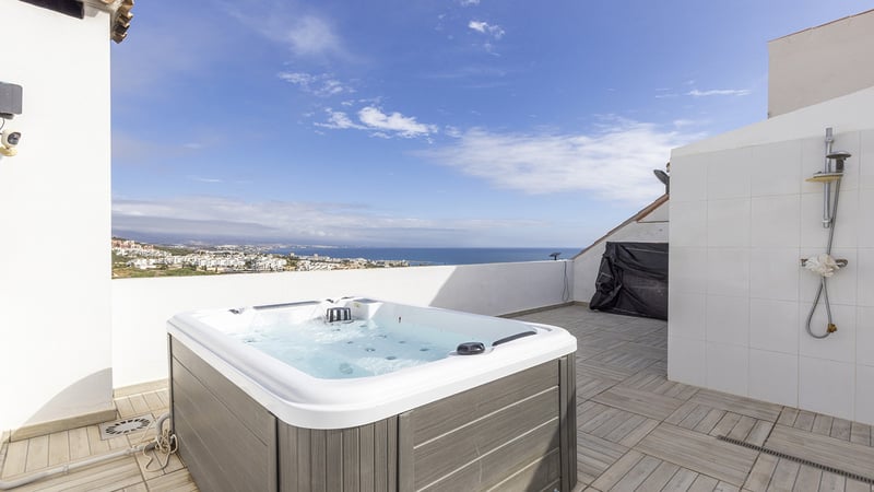 House in Manilva - view 1