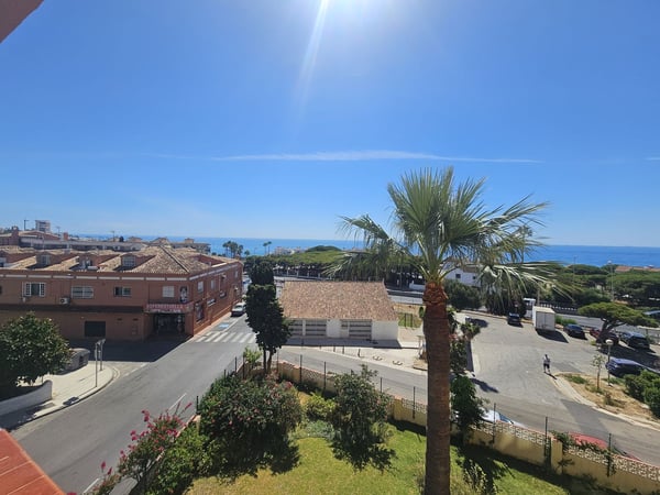 House in Calahonda - view 1