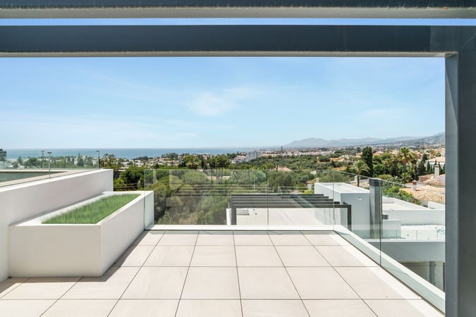 House in Marbella - view 1