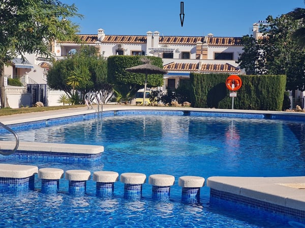 House in Rojales - view 1