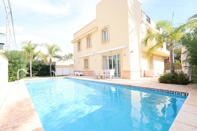 Villa in Cabo Roig - view 1