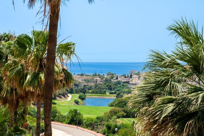 House in Riviera del Sol - view 1