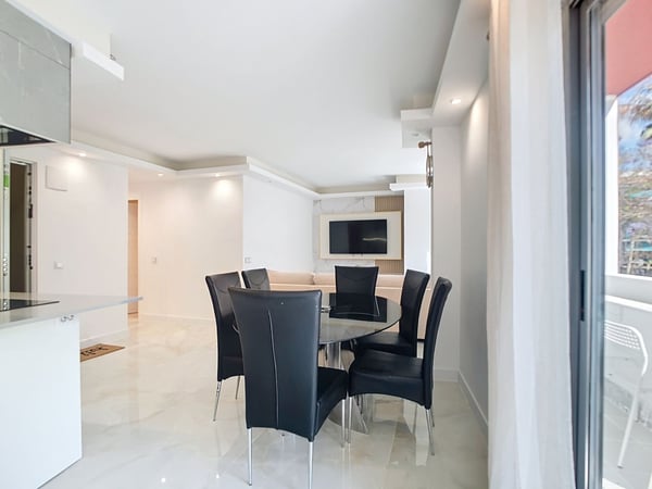 House in Estepona - view 1