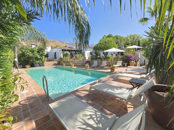 House in Alhaurin el Grande - view 1