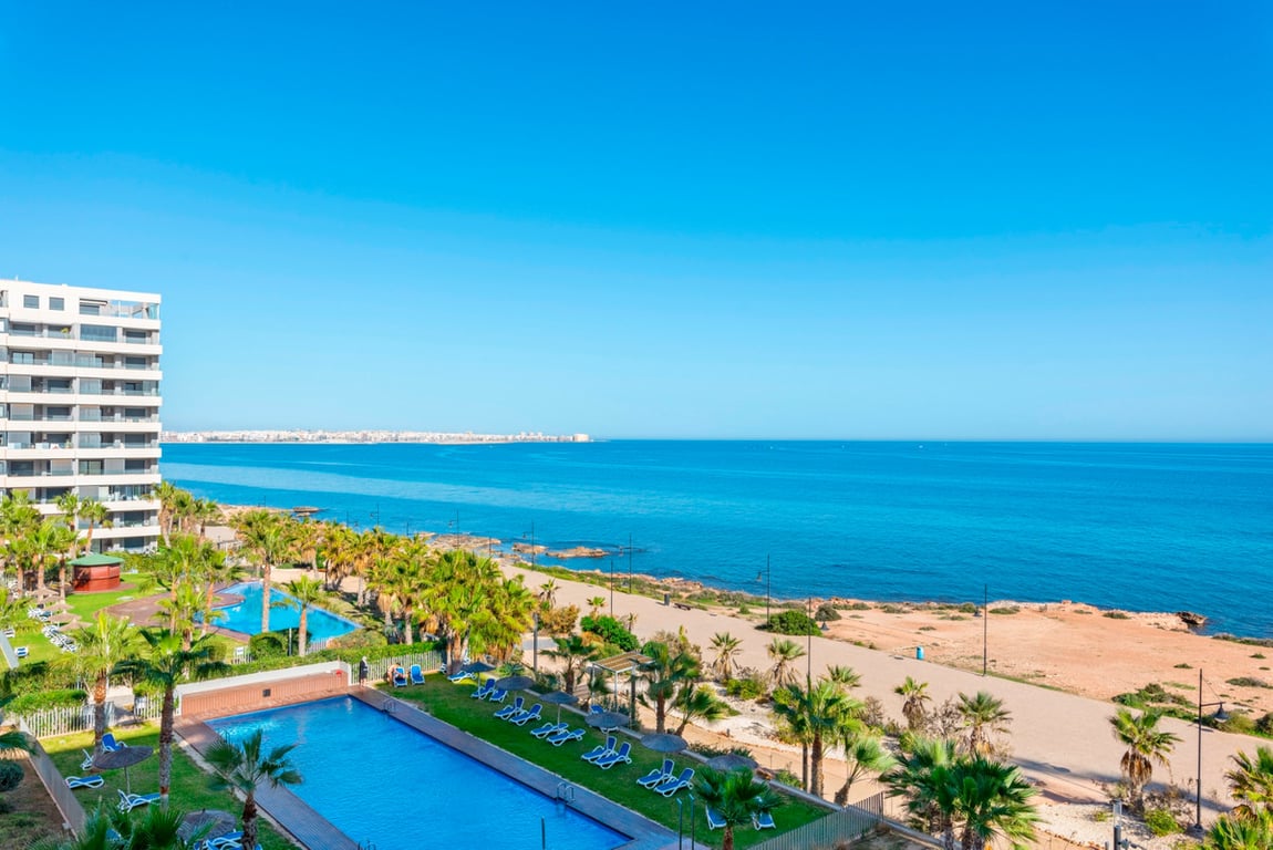 House in Punta Prima - Image 3