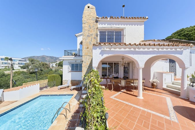 Villa in Fuengirola - view 1
