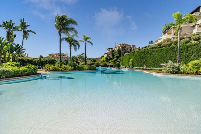 House in Benahavis - view 1