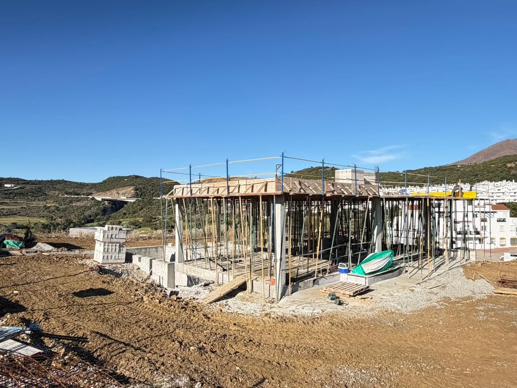 Villa in Estepona - Image 3