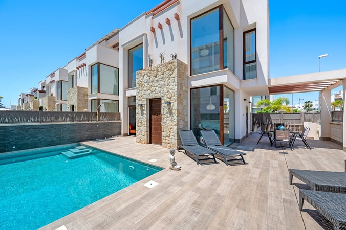 House in Rojales - view 1