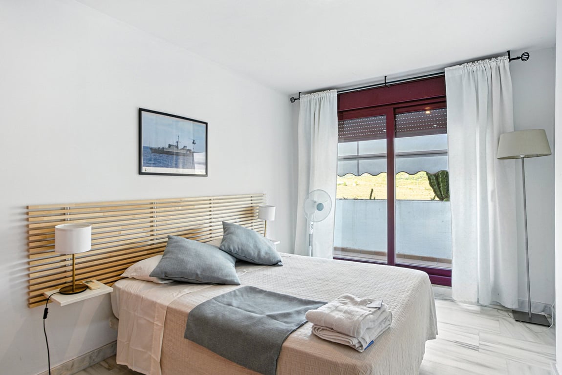Penthouse in Estepona - Image 3