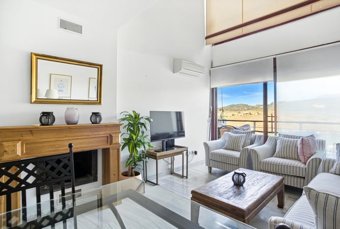 Penthouse in Estepona - view 1