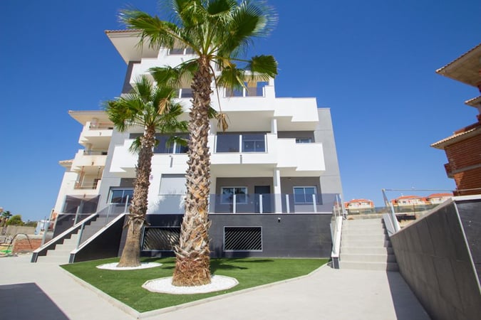 Apartment in Dehesa de Campoamor - view 1