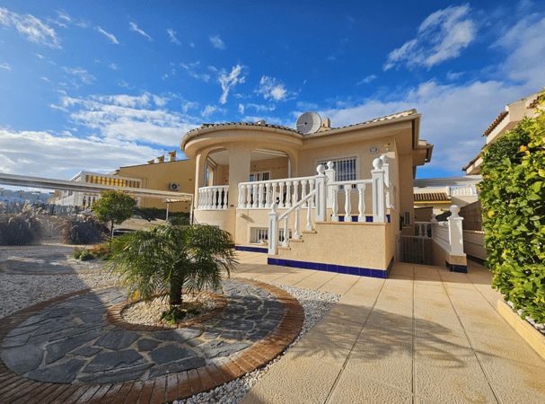 Villa in Rojales - view 1