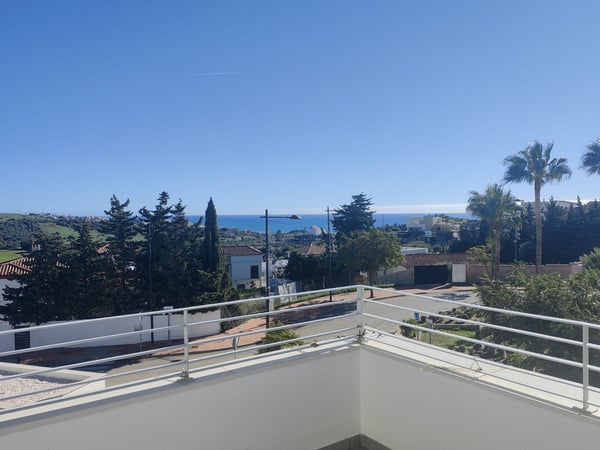 Apartment in Estepona - view 1