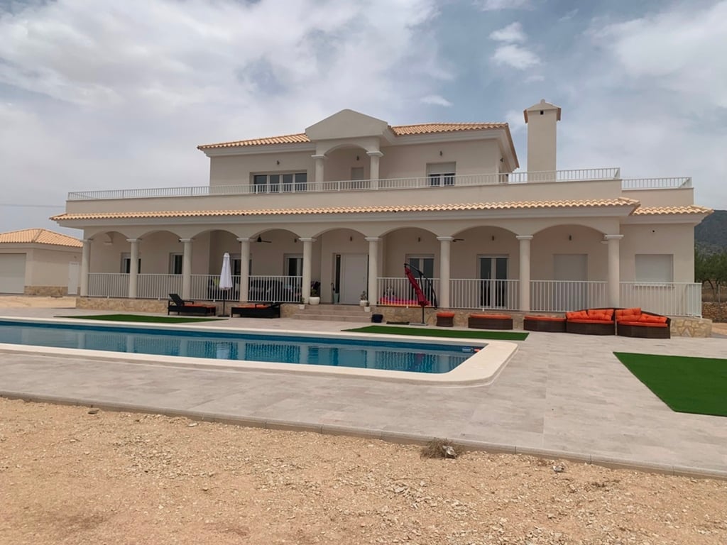 Villa in Pinoso - Image 3