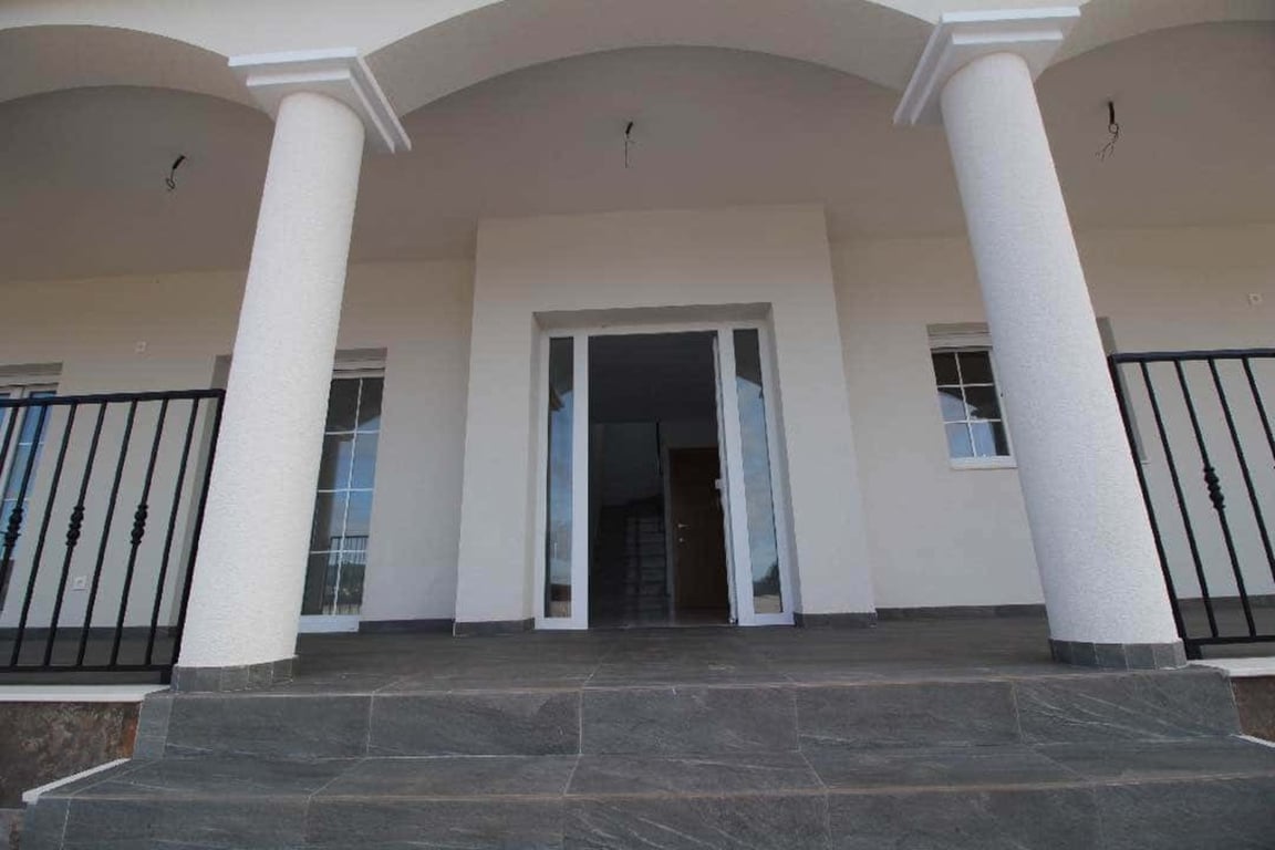 Villa in Pinoso - Image 3